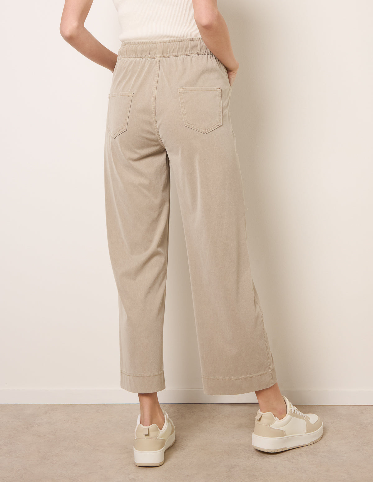 Elasticated Waist Trouser With Drawstring