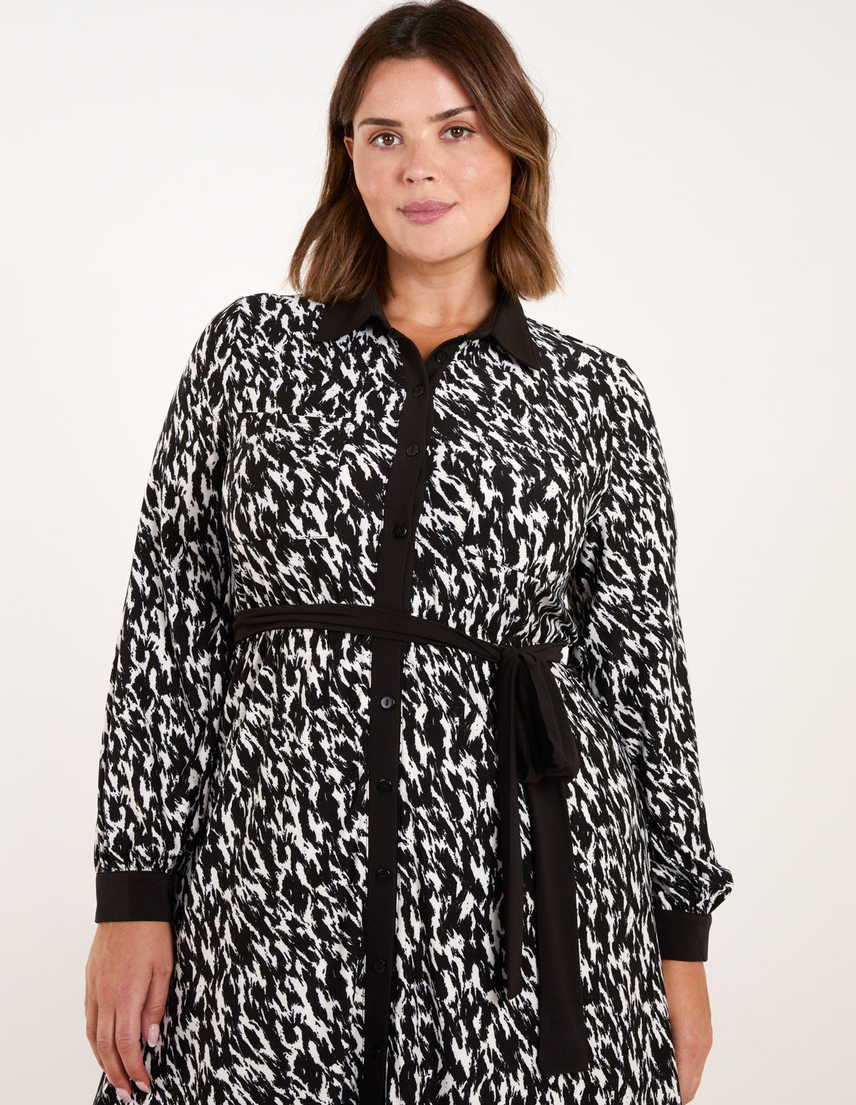 Curve Constrast Belted Midi Shirt Dress
