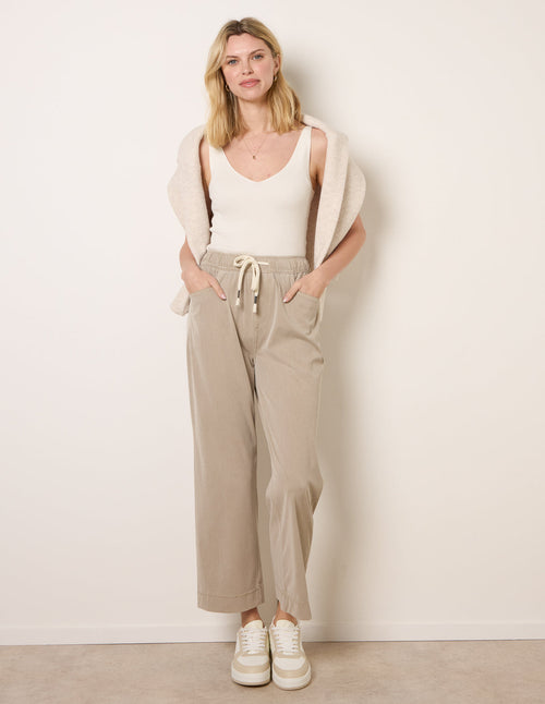 Elasticated Waist Trouser With Drawstring