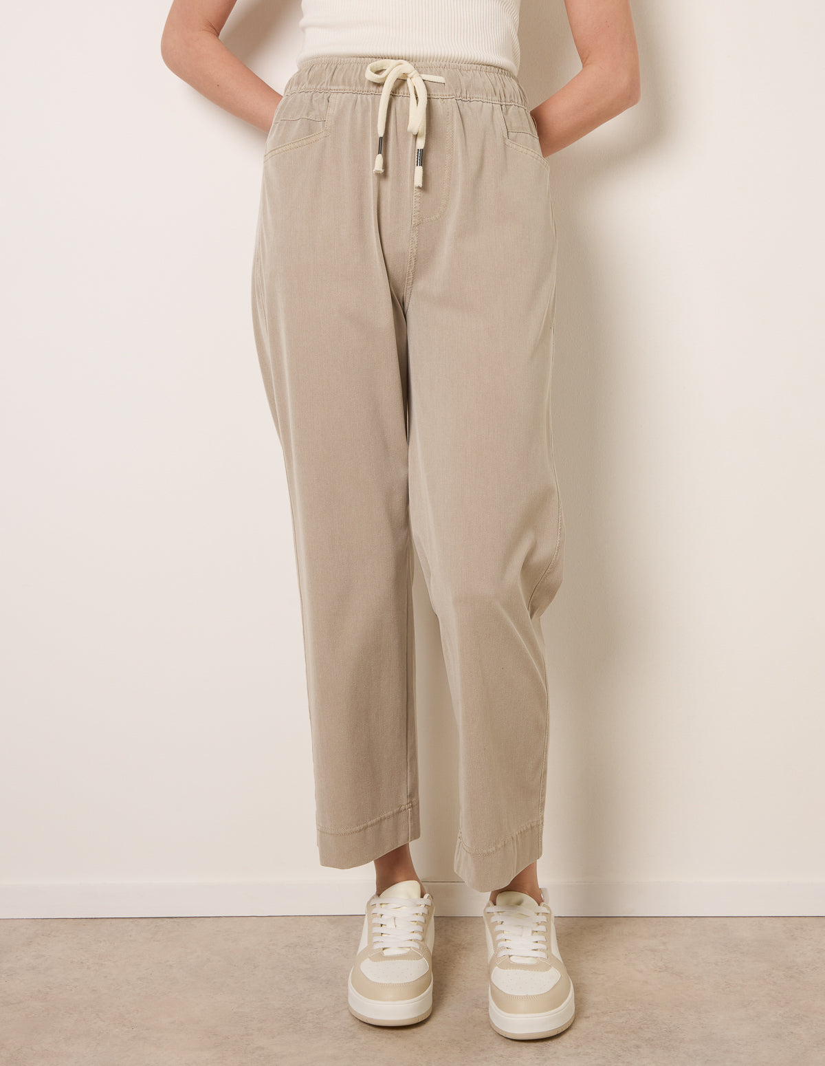 Elasticated Waist Trouser With Drawstring