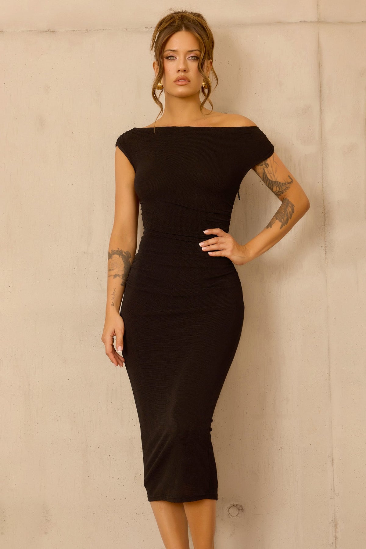 Terracotta Whisper Midi Dress - Black